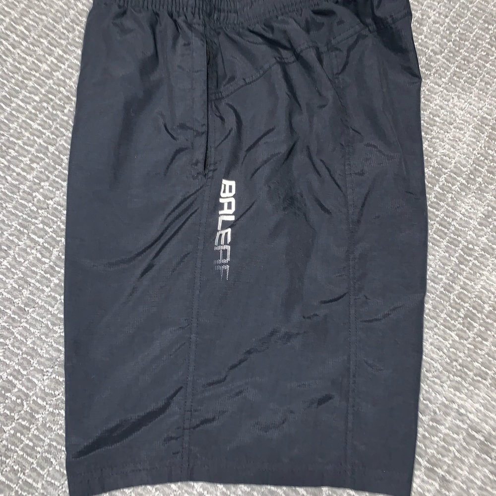 Baleaf Men’s relaxed fit athletic shorts. Virtually New! Sz XXL
